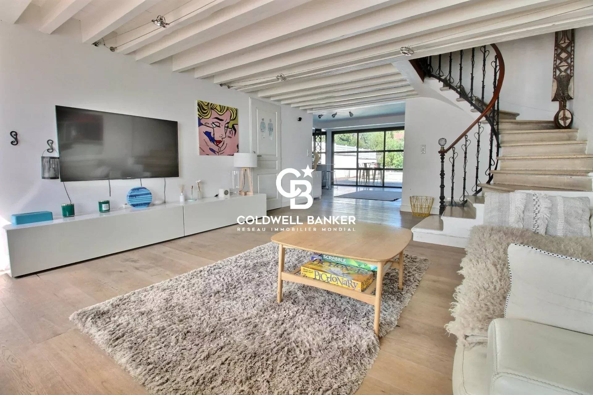 Maison à vendre à Bordeaux Chartrons - 5 chambres avec jardin, piscine et garage