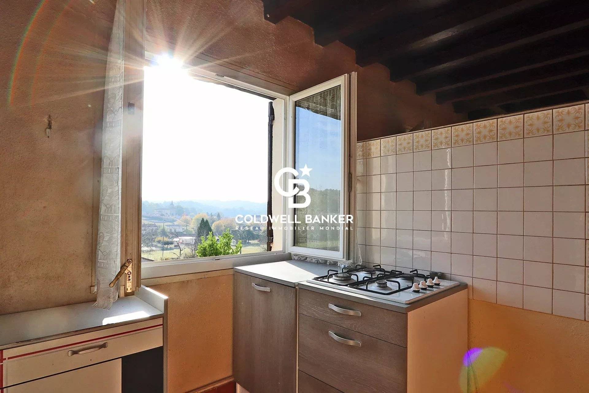 Maison à rénover avec grand terrain et vue panoramique Bergerac - Lembras