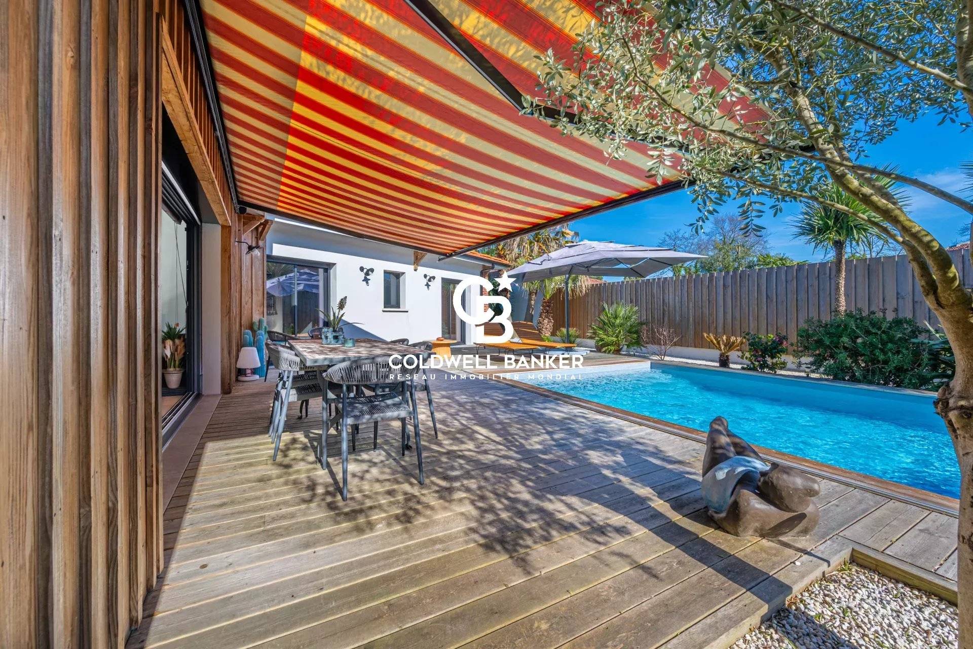 Arcachonaise contemporaine avec piscine à vendre Gujan-Mestras