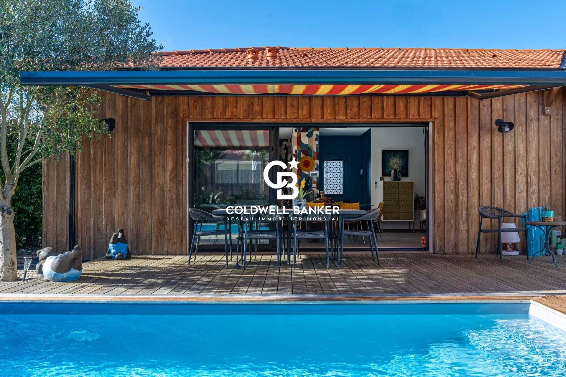 Arcachonaise contemporaine avec piscine à vendre Gujan-Mestras