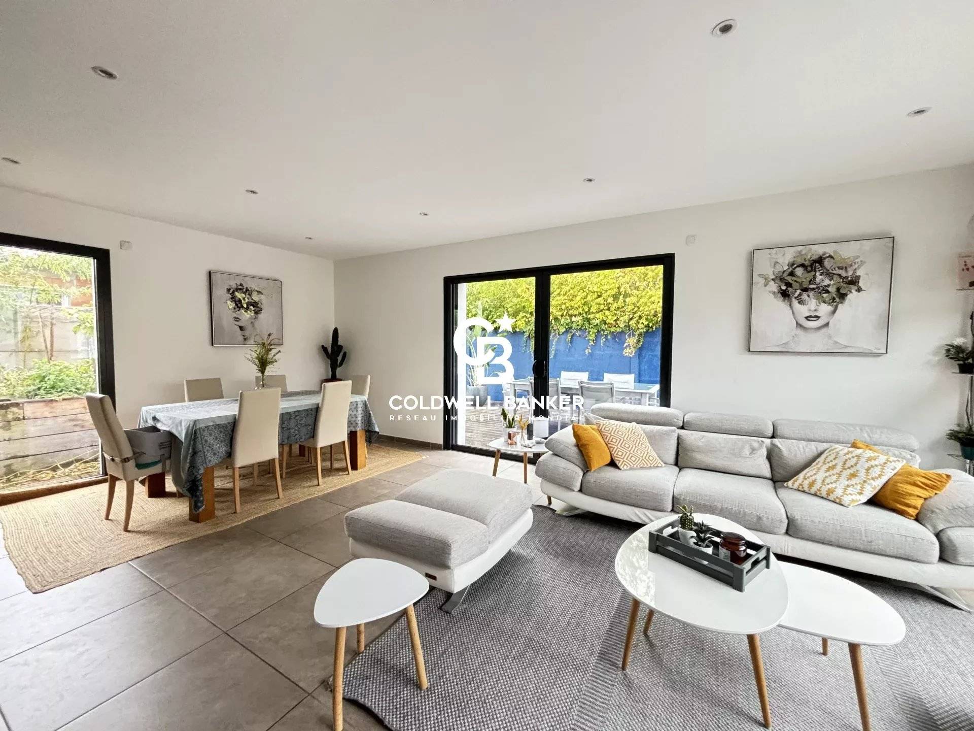 Maison familiale contemporaine avec piscine à vendre La Teste-de-Buch