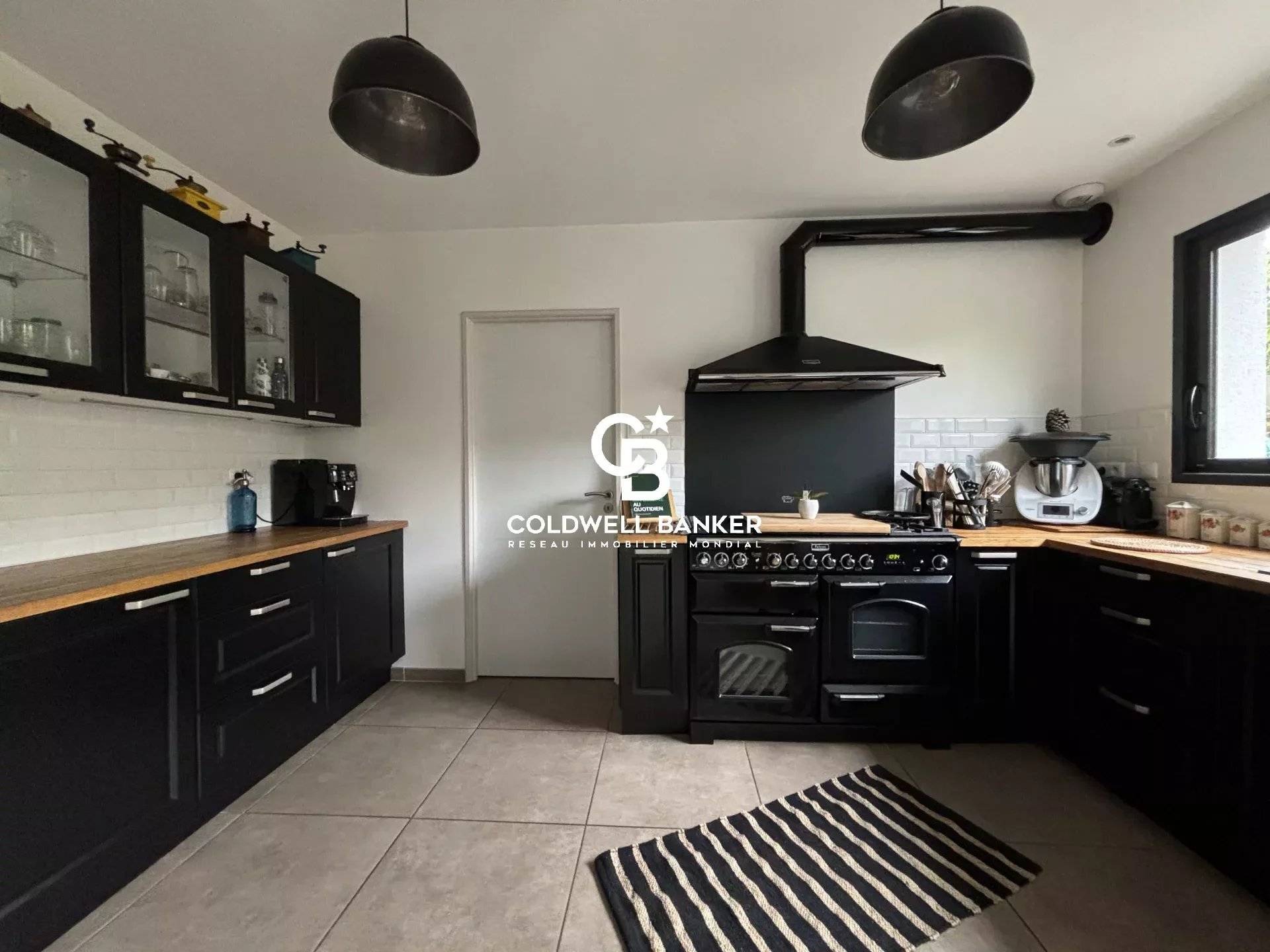 Maison familiale contemporaine avec piscine à vendre La Teste-de-Buch