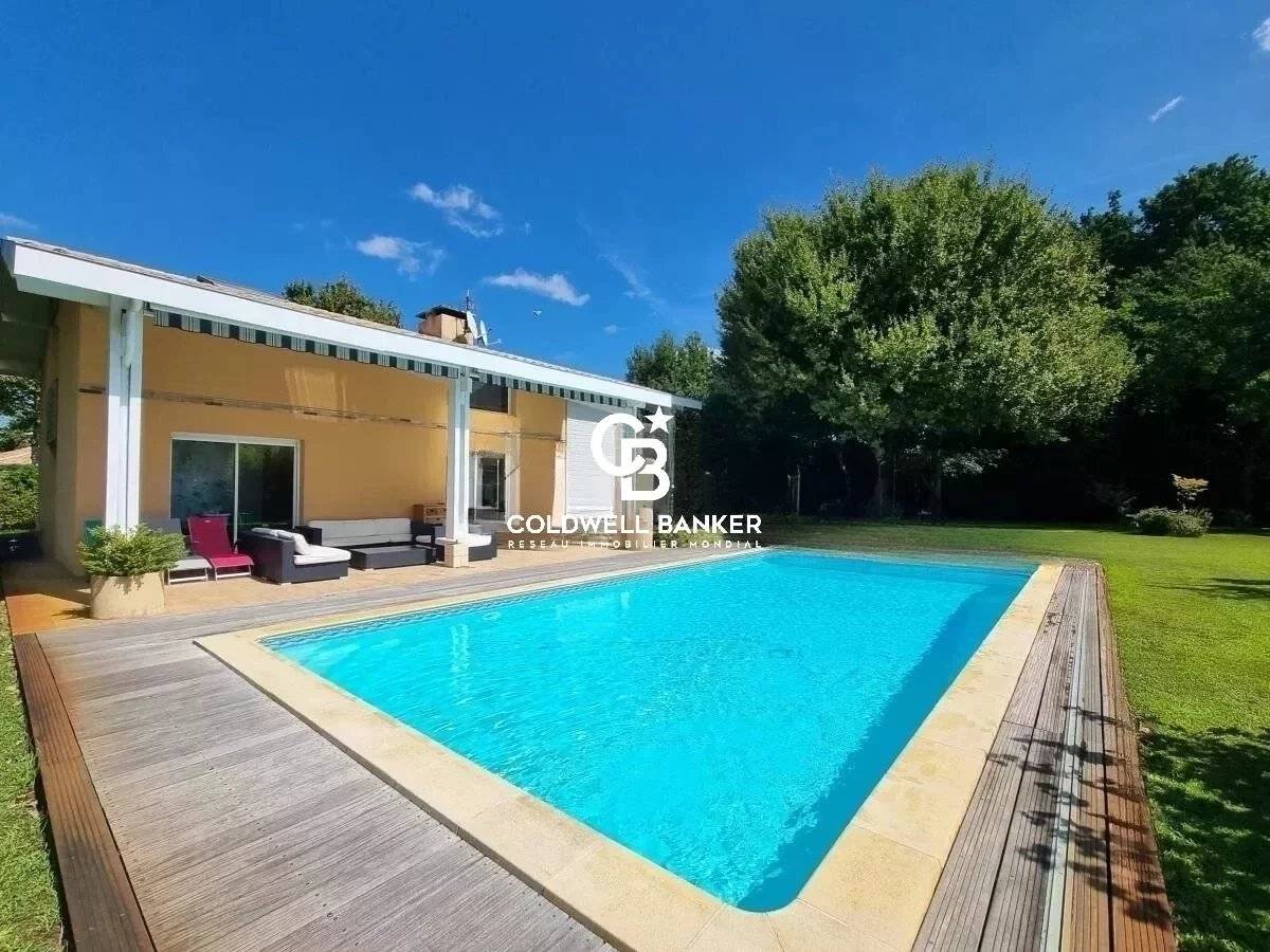 Spacieuse maison avec piscine et terrain de 2000 m² Gujan-Mestras
