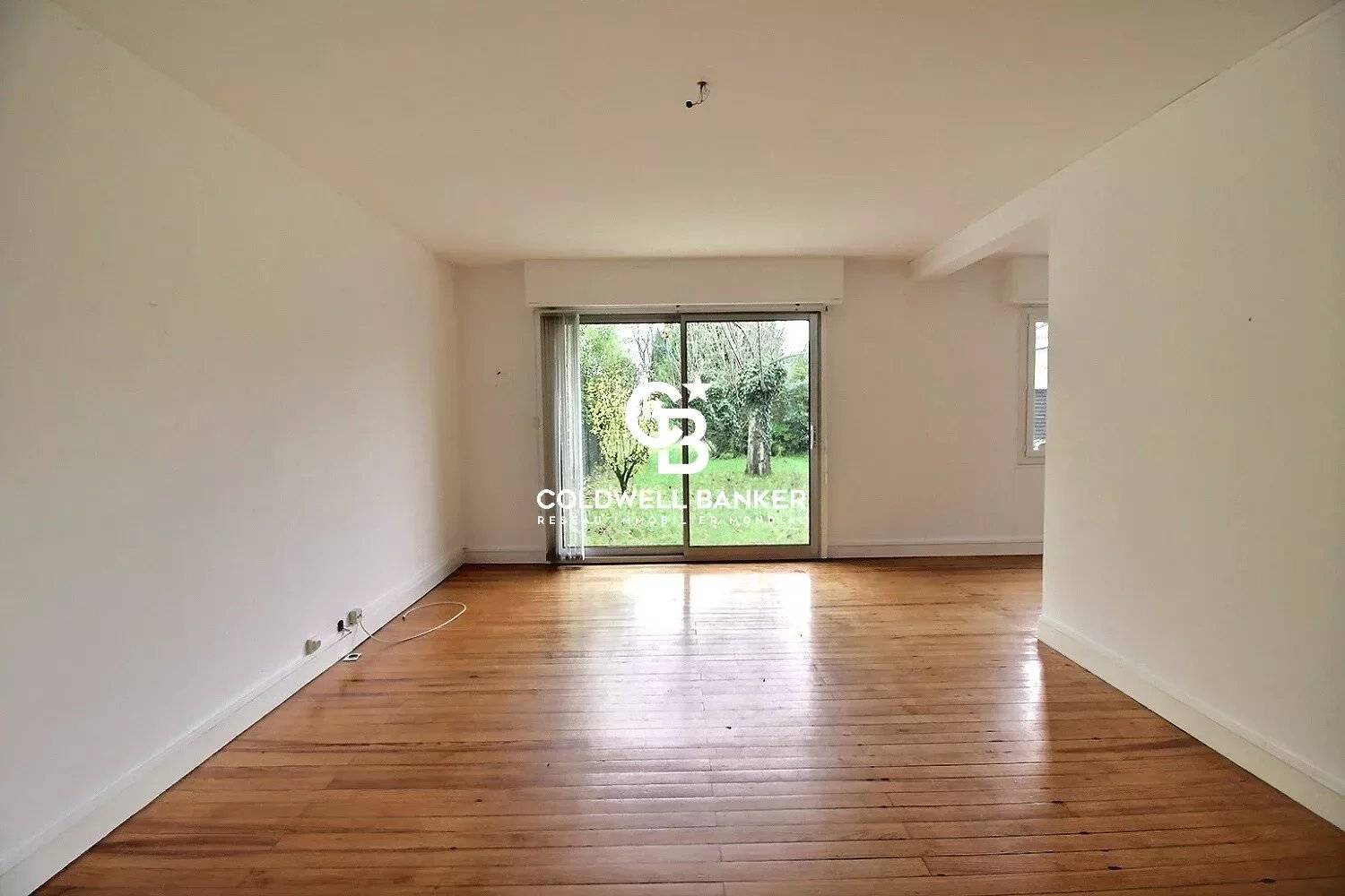 Maison à rénover ou agrandir avec jardin et garage à Bordeaux Caudéran