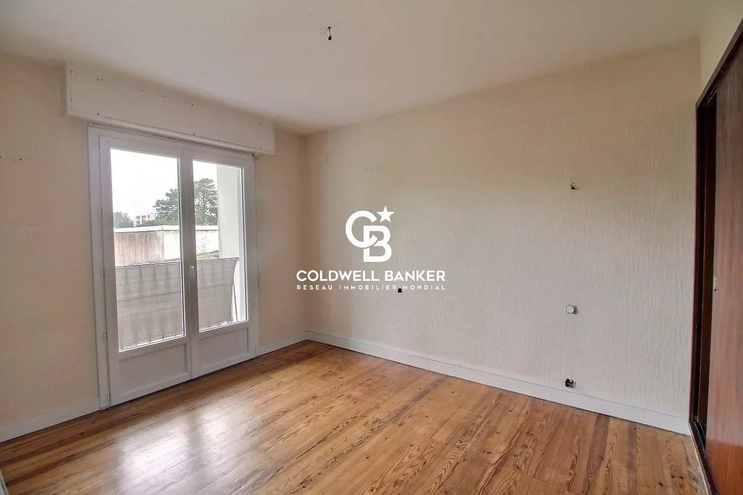 Maison à rénover ou agrandir avec jardin et garage à Bordeaux Caudéran