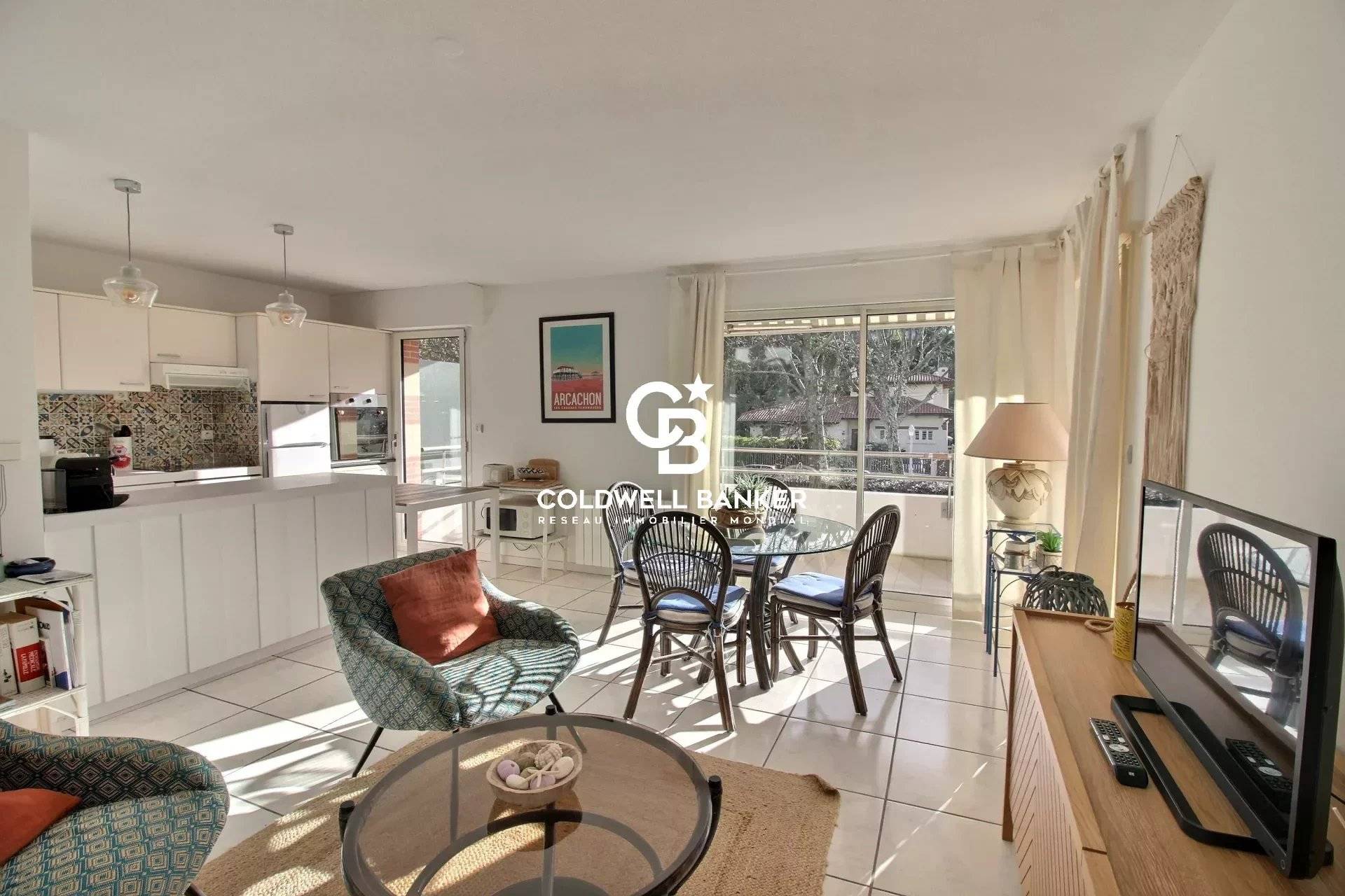 Appartement lumineux T3 avec balcon Arcachon Ville de Printemps