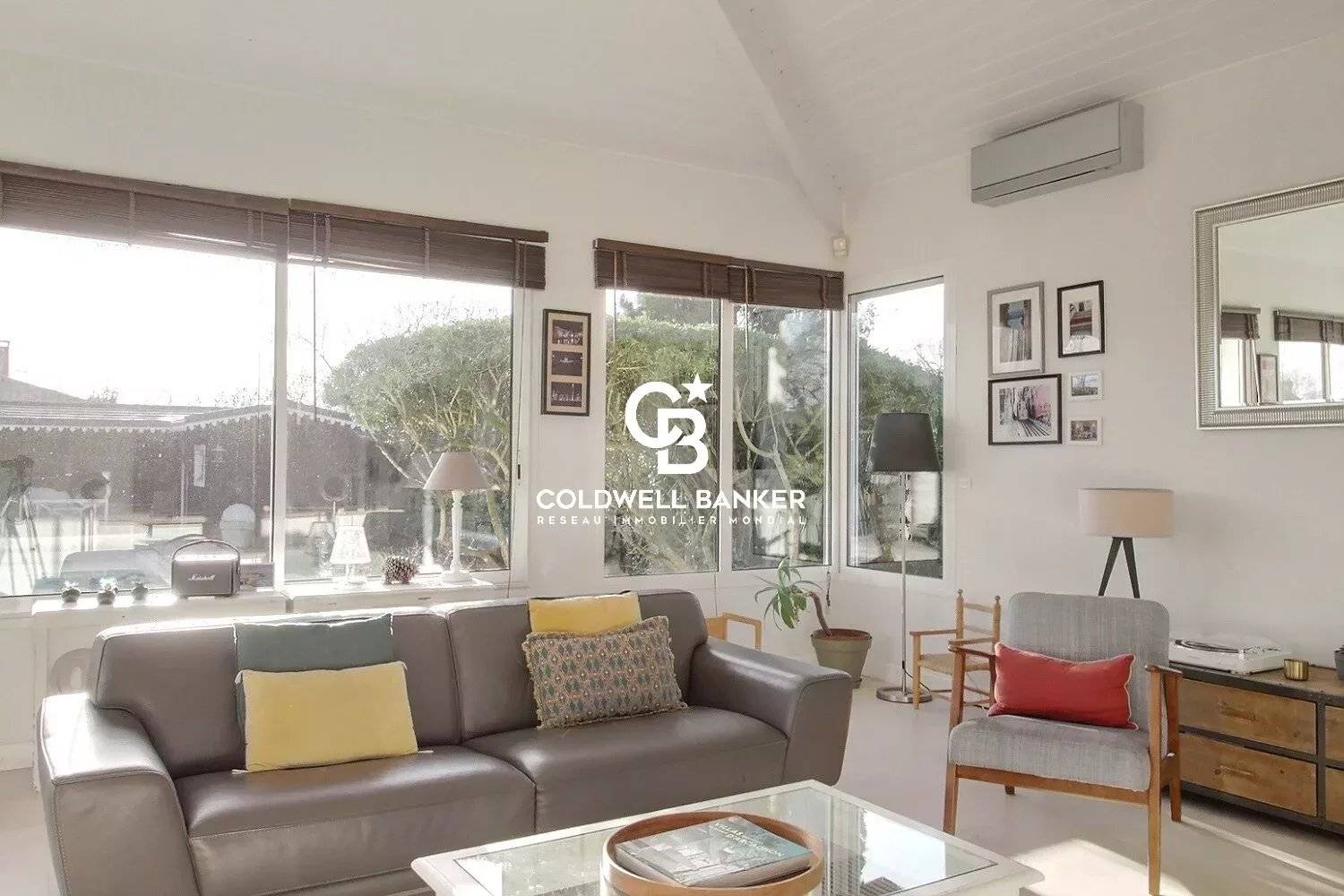 Maison d'architecte avec piscine et grand terrain - Andernos Broustic