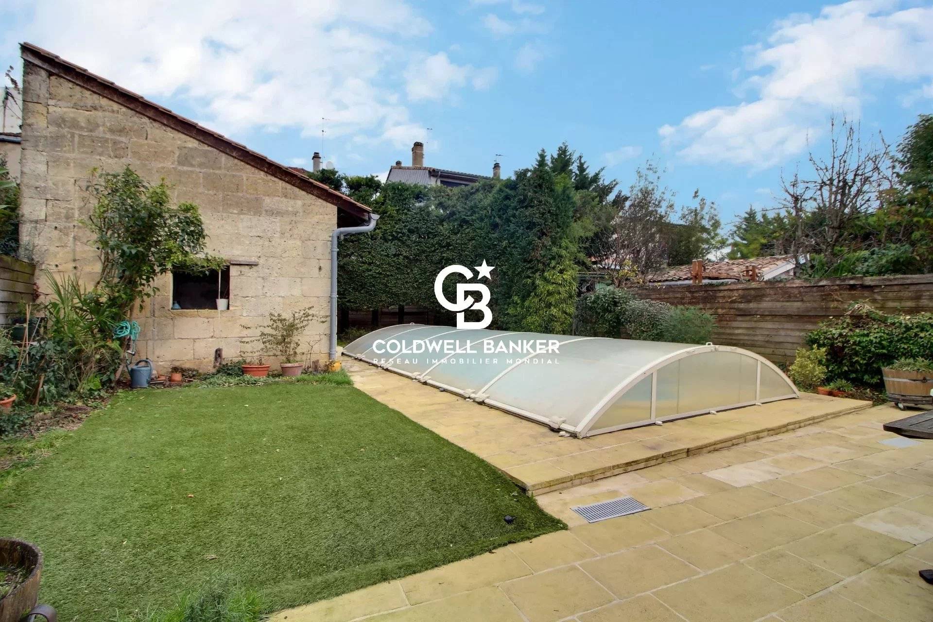 Double échoppe avec jardin, piscine, garage et dépendance à vendre à Bordeaux