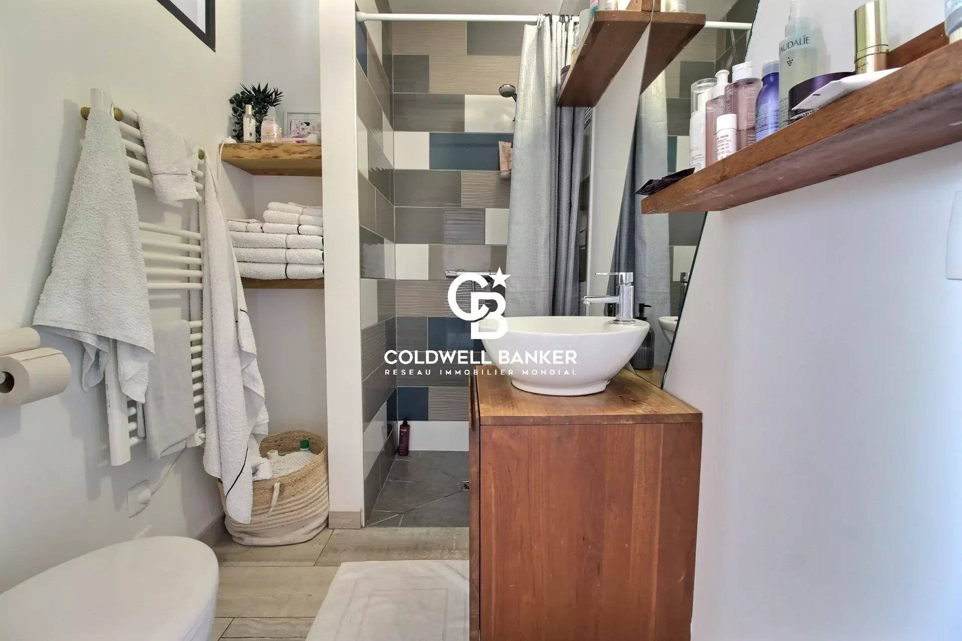 Maison traditionnelle avec dépendance, proche centre-ville et gare La Teste de Buch 