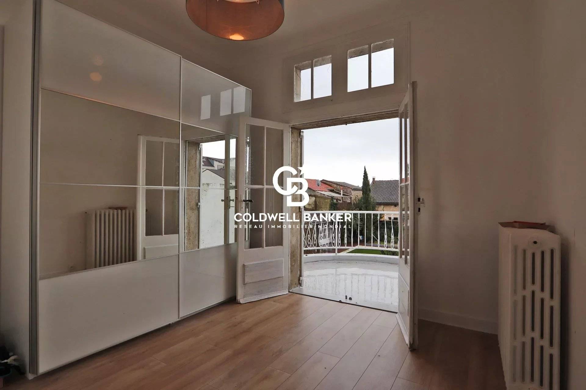 Maison à vendre à Bergerac hypercentre - avec jardin, piscine et potentiel locatif