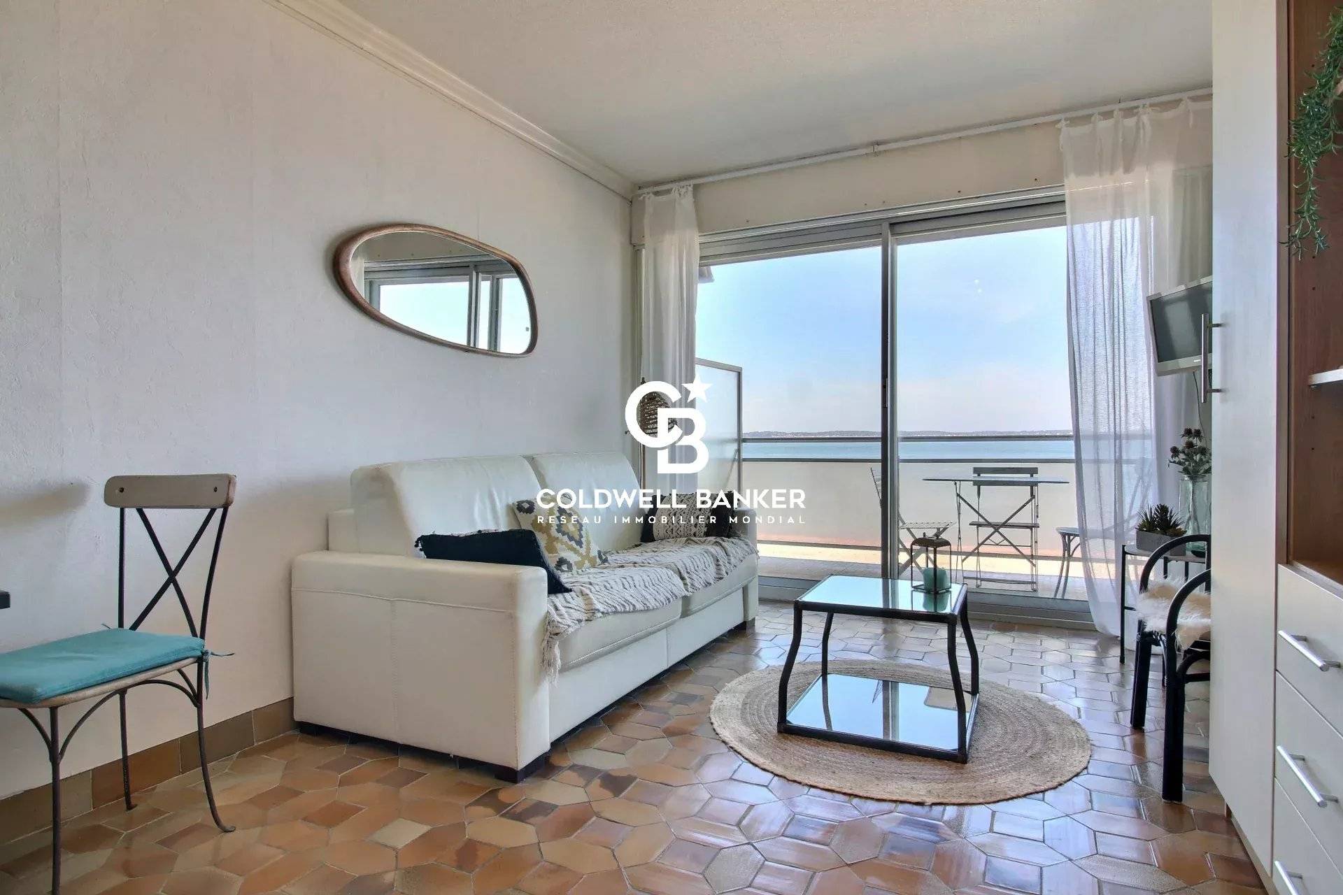 Appartement à vendre Arcachon – vue bassin en première ligne, terrasse et parking quartier Pereire