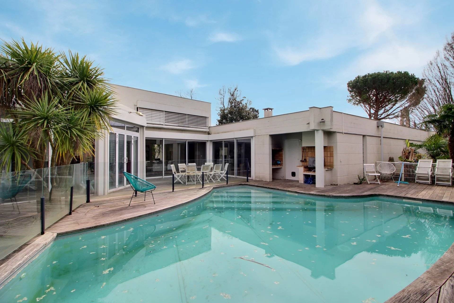 Maison familiale 4 chambres avec piscine proximité Tram D - Le Bouscat