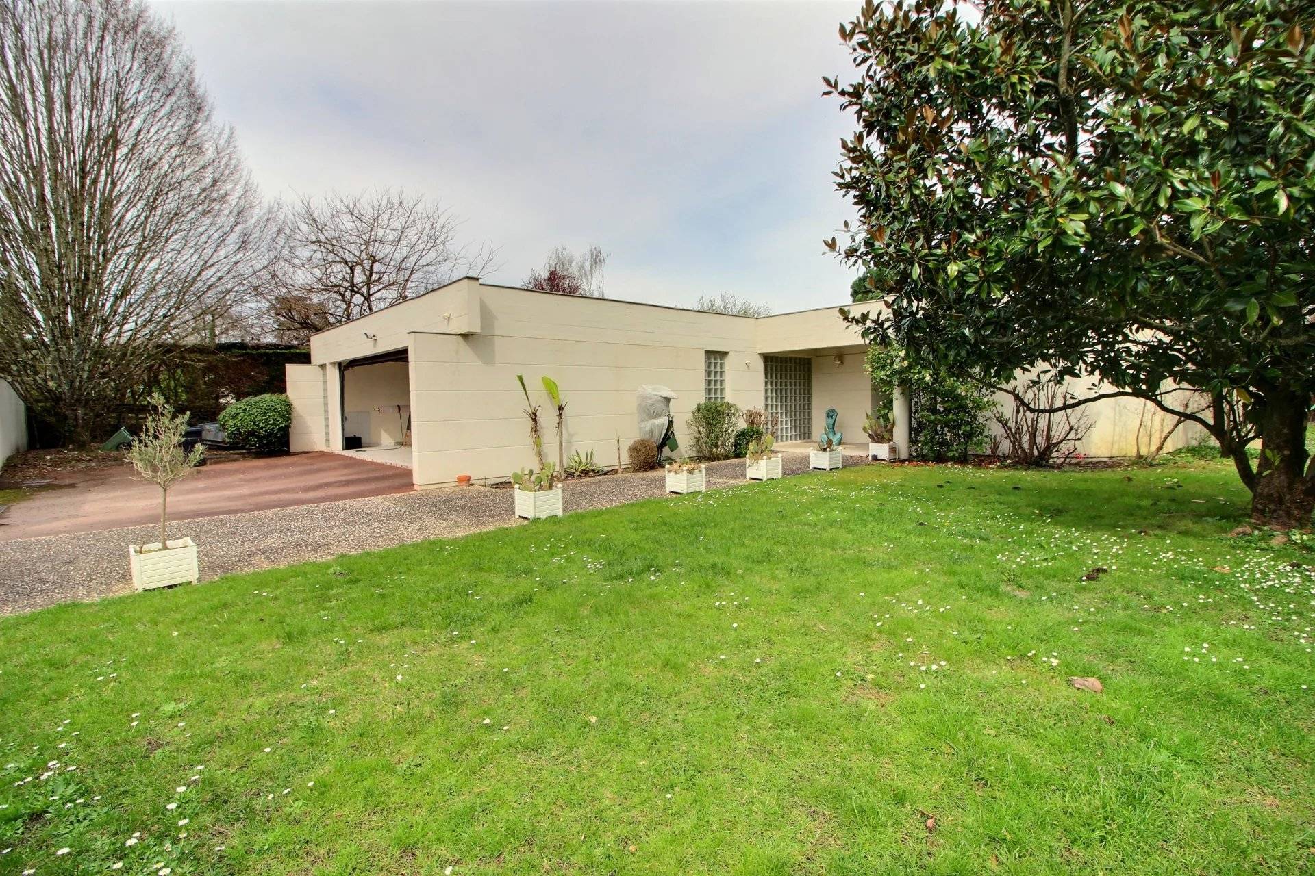 Maison familiale 4 chambres avec piscine proximité Tram D - Le Bouscat