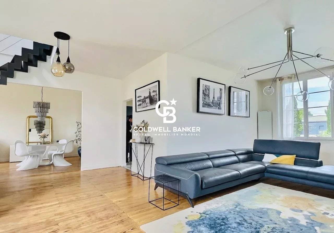 Maison à vendre à Le Bouscat – 4 chambres, piscine, garage, proche tram et commerces