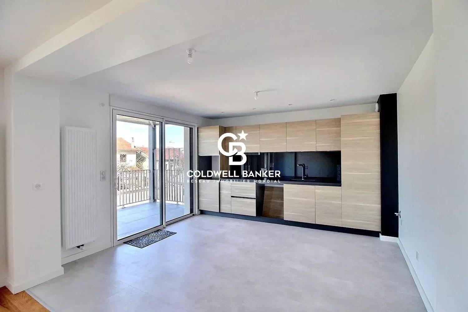 Appartement T4 avec terrasse à 400m de l'église Saint Augustin - Mérignac