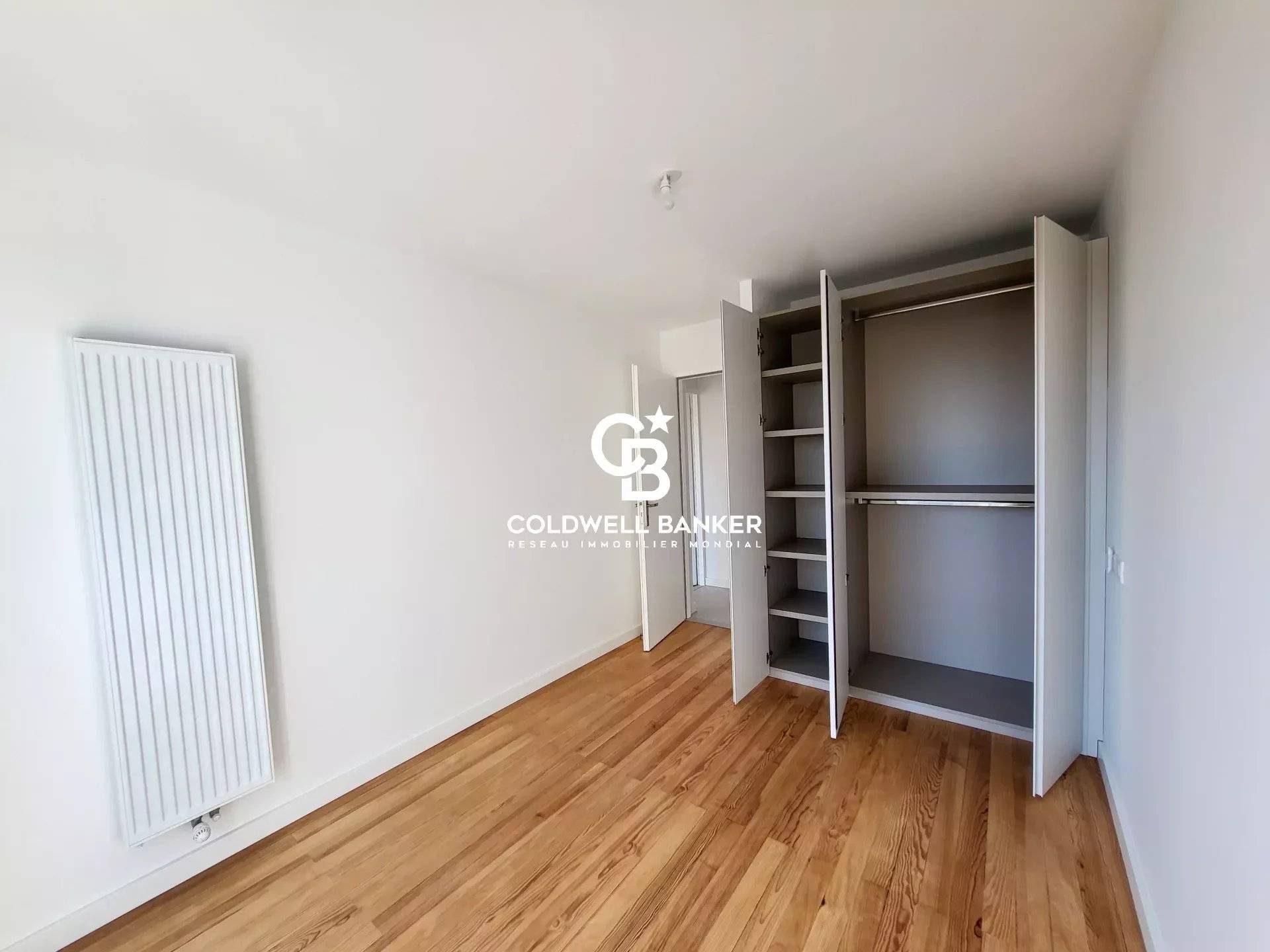 Appartement T4 avec terrasse à 400m de l'église Saint Augustin - Mérignac