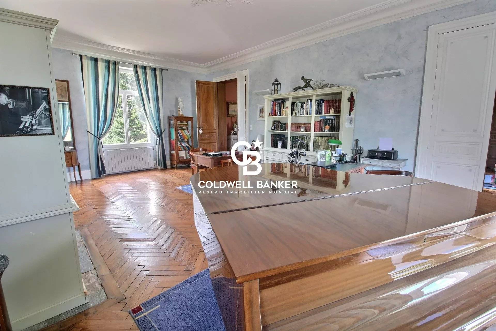 Élégante chartreuse du 18ème avec parc de 1,6 hectare Bazas - Proche Bordeaux