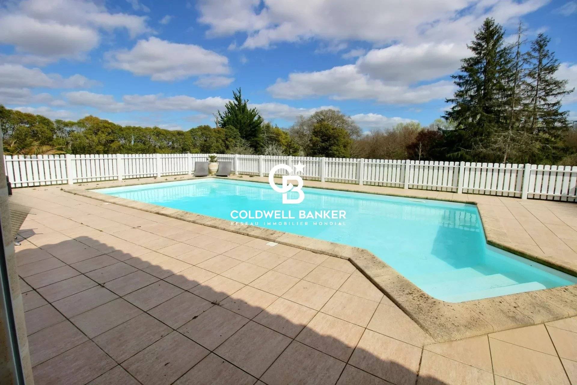 Élégante chartreuse du 18ème avec parc de 1,6 hectare Bazas - Proche Bordeaux