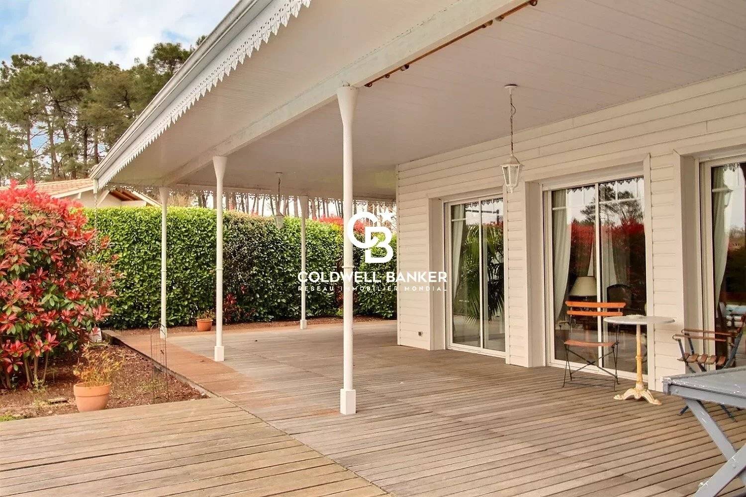 Spacieuse maison de plain-pied avec piscine - Andernos Quartier Moulin du Betey