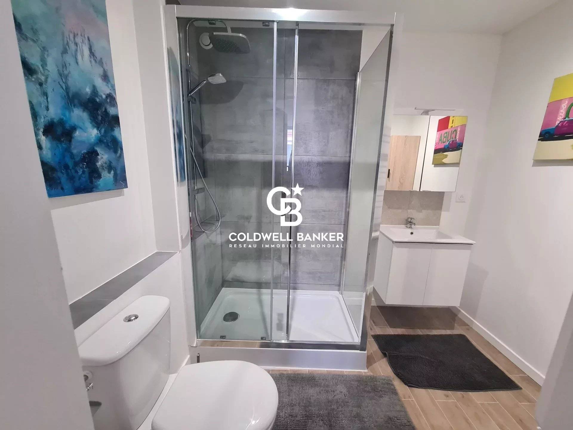 Appartement à vendre Arcachon Centre : T5 rénové avec terrasse et parking