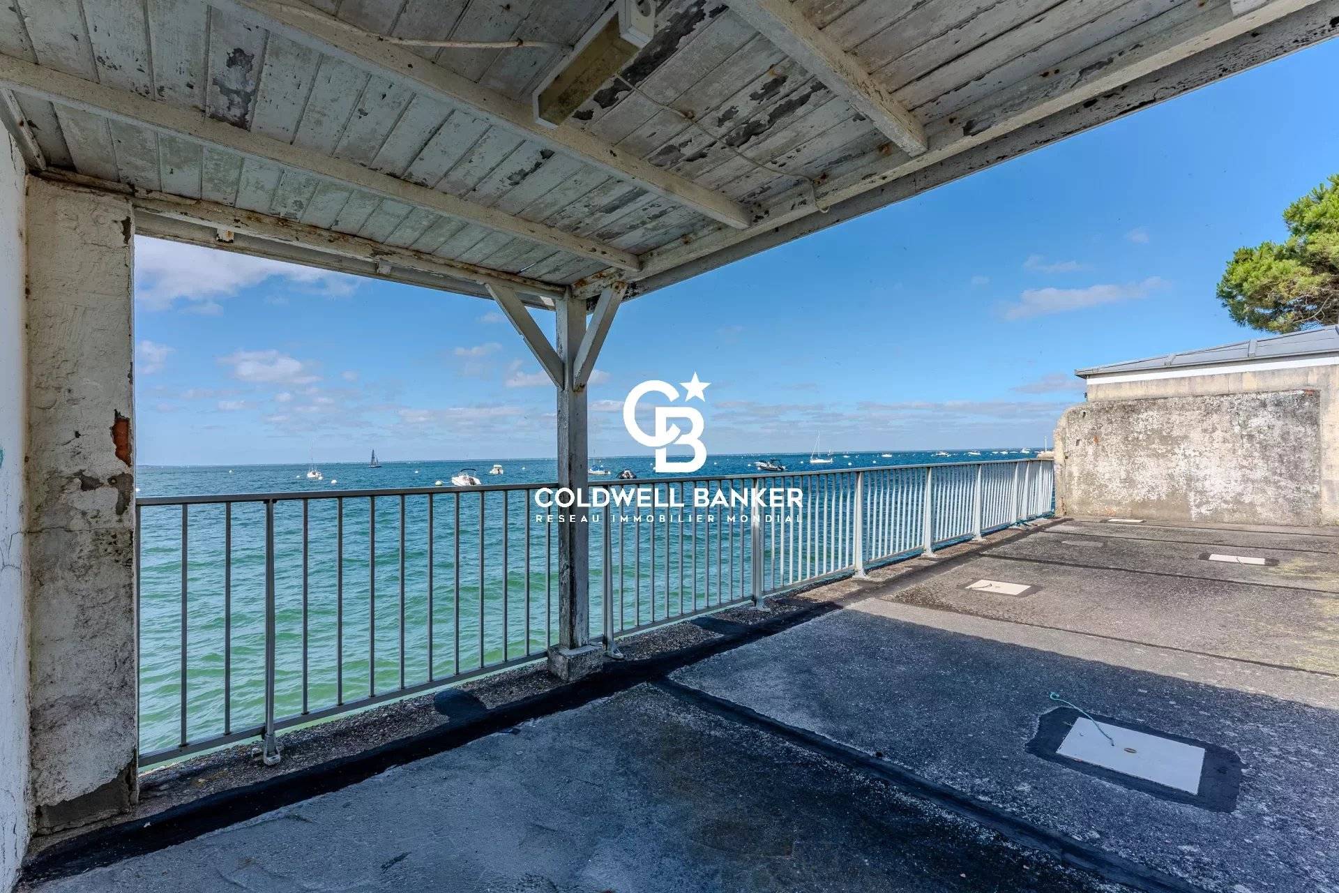 Ensemble immobilier de deux villas en première ligne à Arcachon