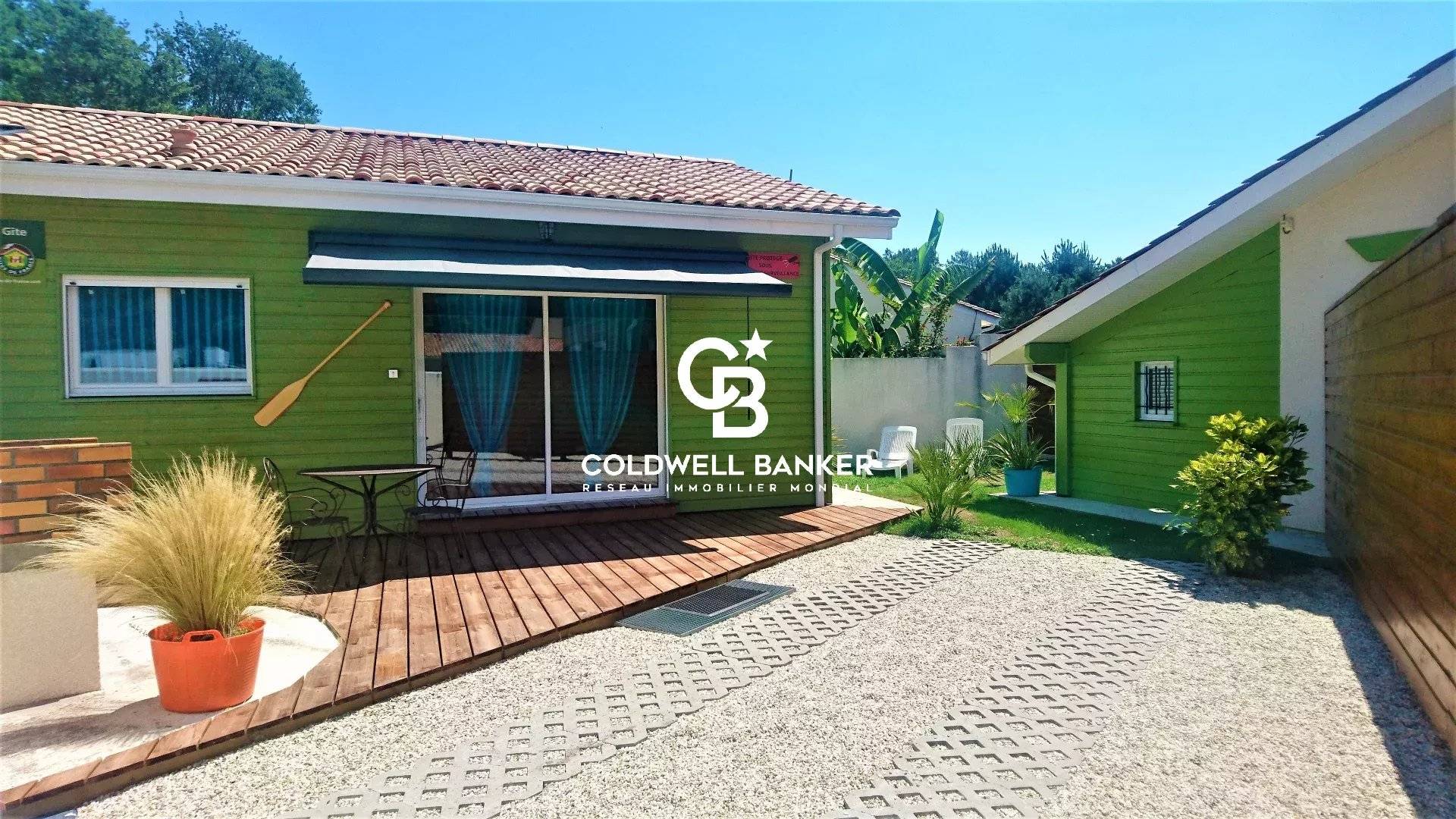 Ensemble immobilier disposant d'une maison principale et de 2 gîtes - Proche Lacanau-océan