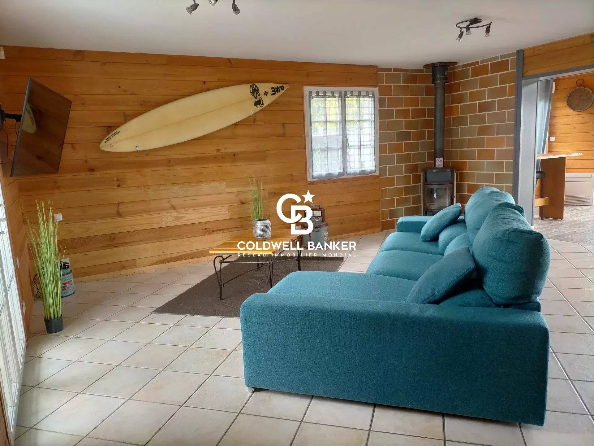 Ensemble immobilier disposant d'une maison principale et de 2 gîtes - Proche Lacanau-océan