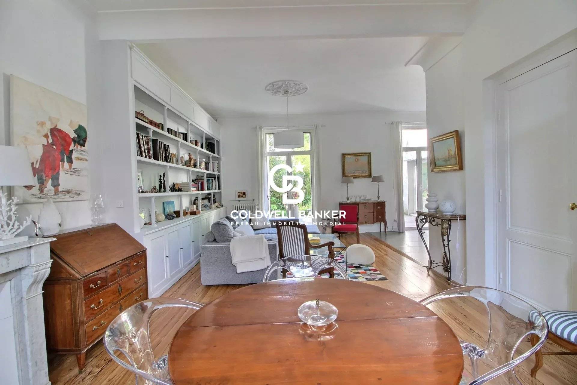 Maison familiale en pierre avec garage Bordeaux - Quartier Barrière du Médoc