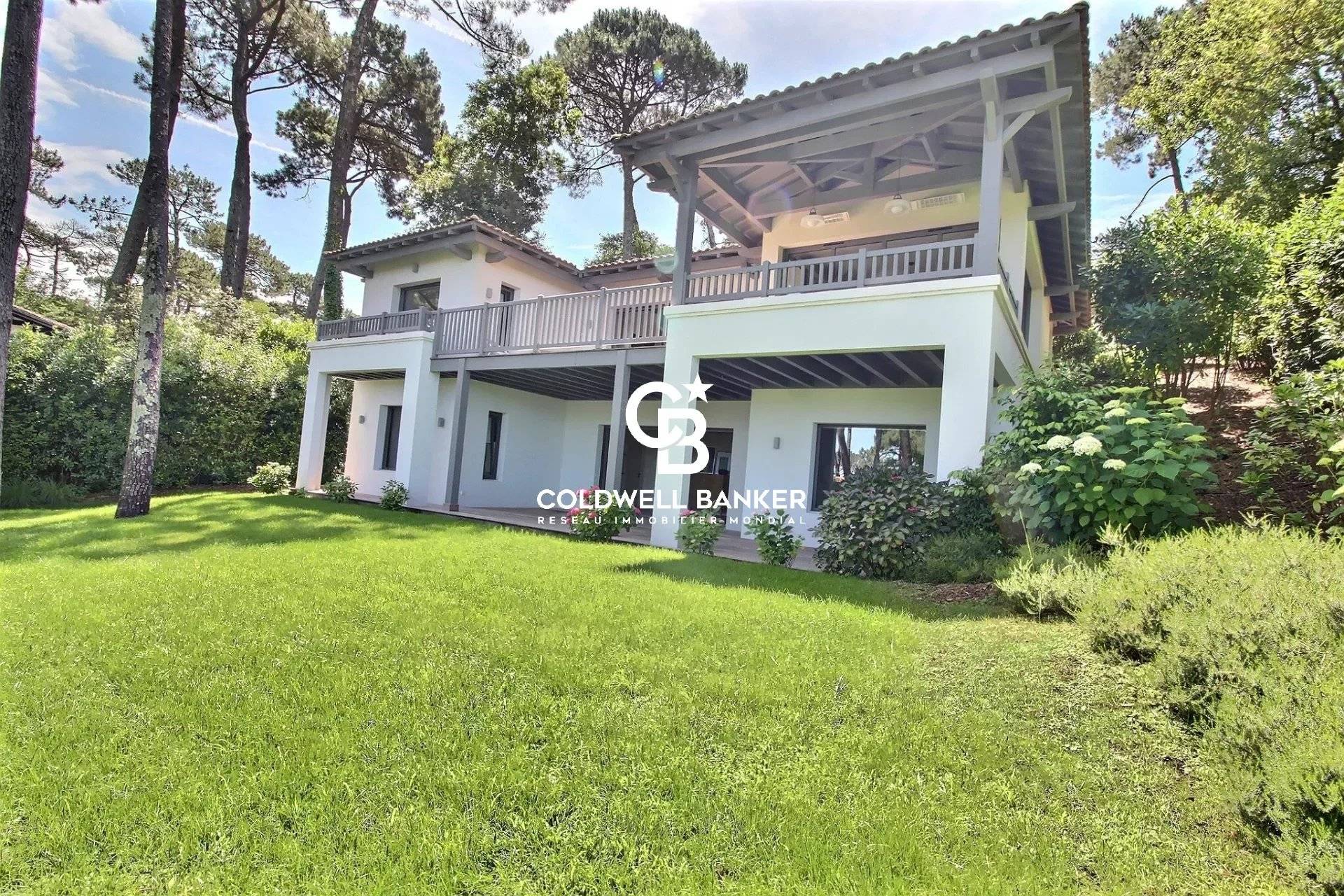 Authentique villa Gaume avec dépendance et vue Bassin au Pyla