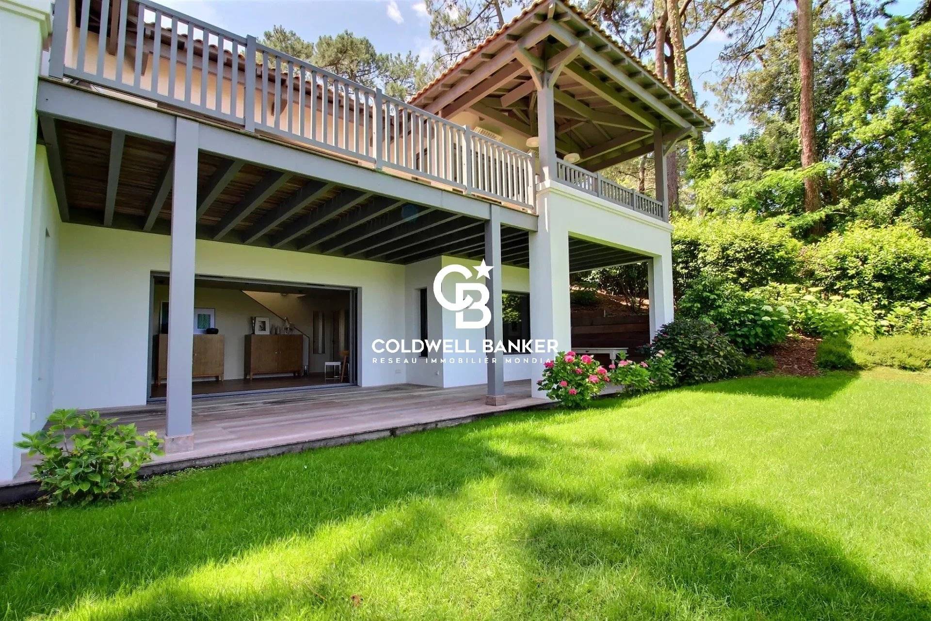 Authentique villa Gaume avec dépendance et vue Bassin au Pyla