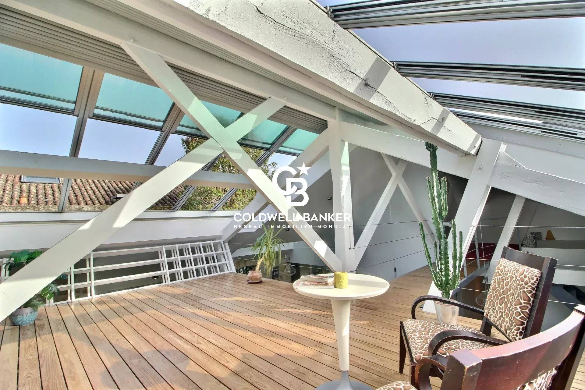 Appartement à vendre Bordeaux Chartrons - loft contemporain volumes exceptionnels terrasse