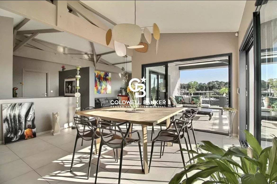 Maison à vendre à Lanton – villa neuve vue bassin avec terrasses, piscine et ascenseur