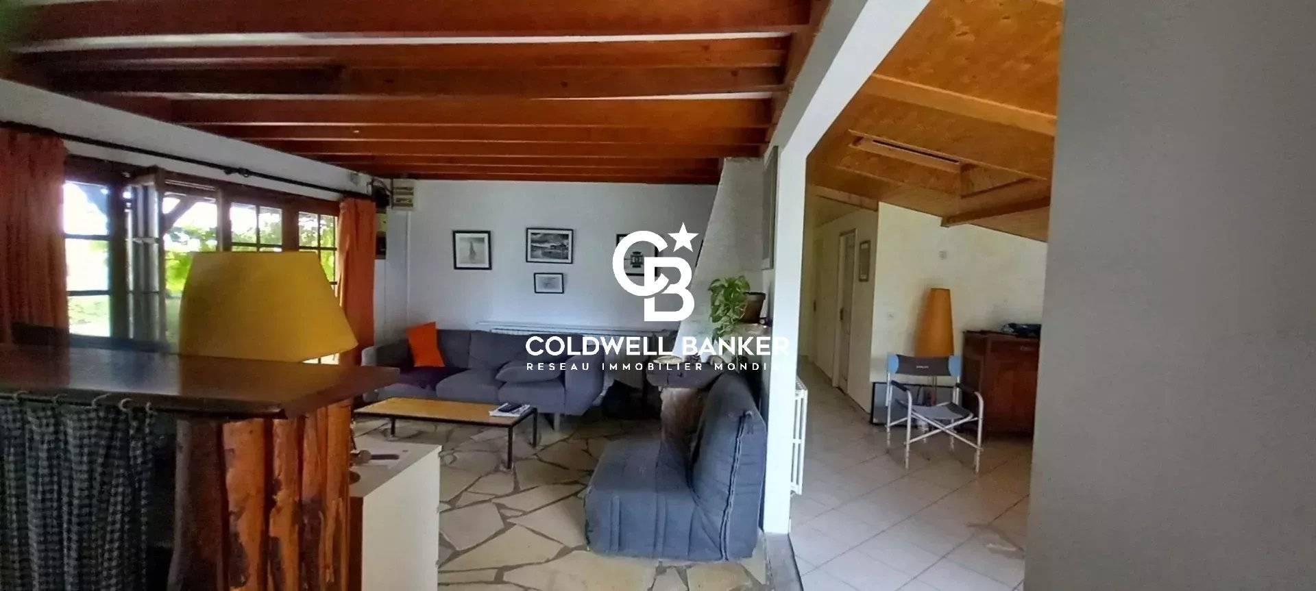 Maison à rénover avec dépendance et grand terrain à Andernos-les-Bains