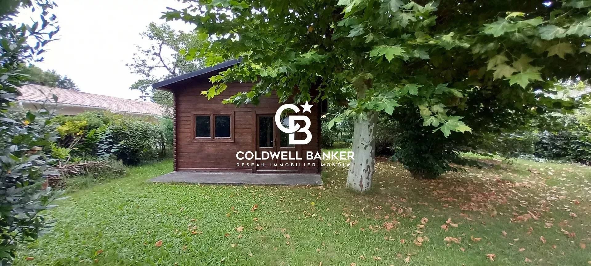 Maison à rénover avec dépendance et grand terrain à Andernos-les-Bains