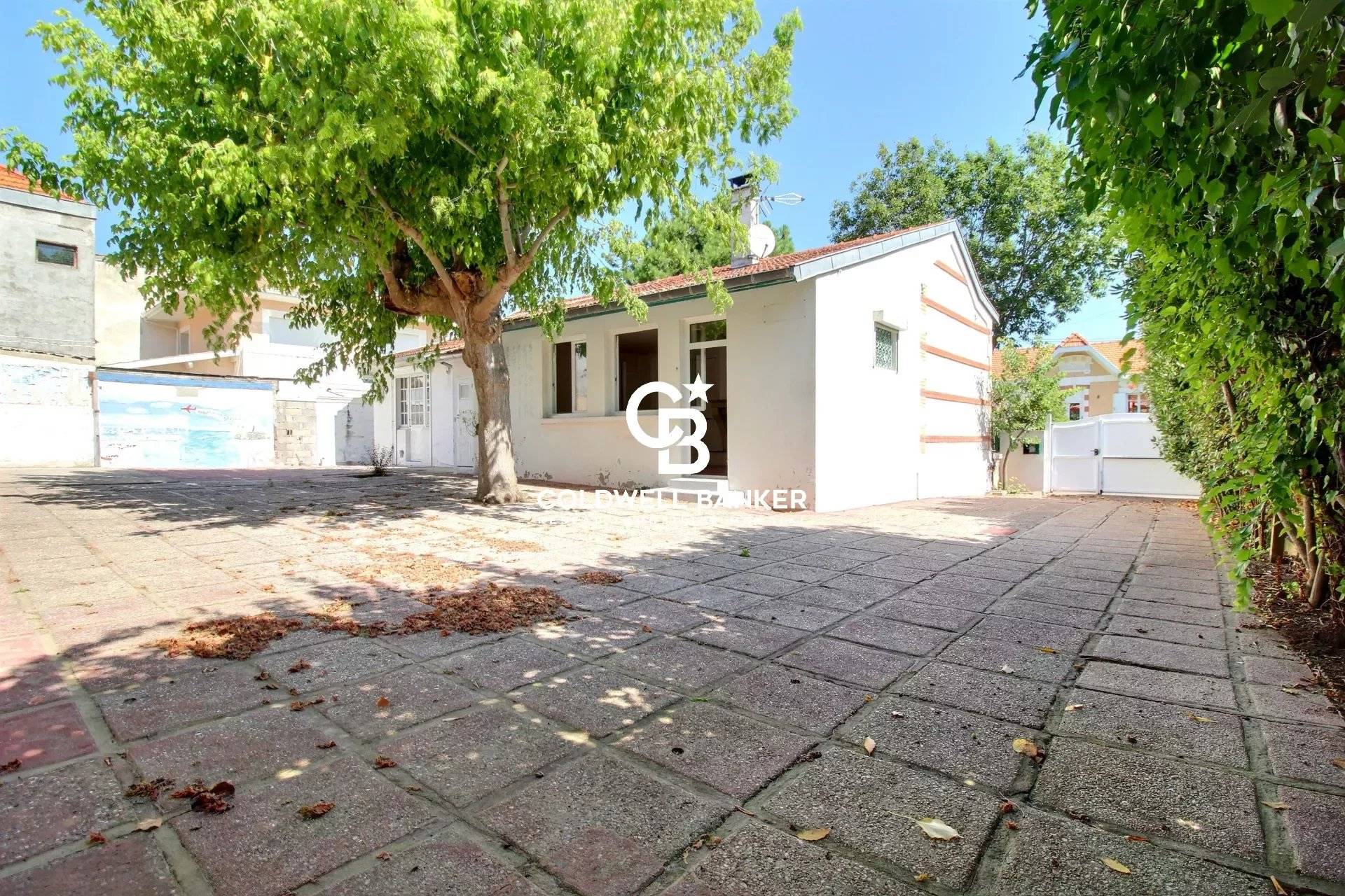 Ensemble immobilier de 330m² avec jardin - quartier Ville d'Automne à Arcachon