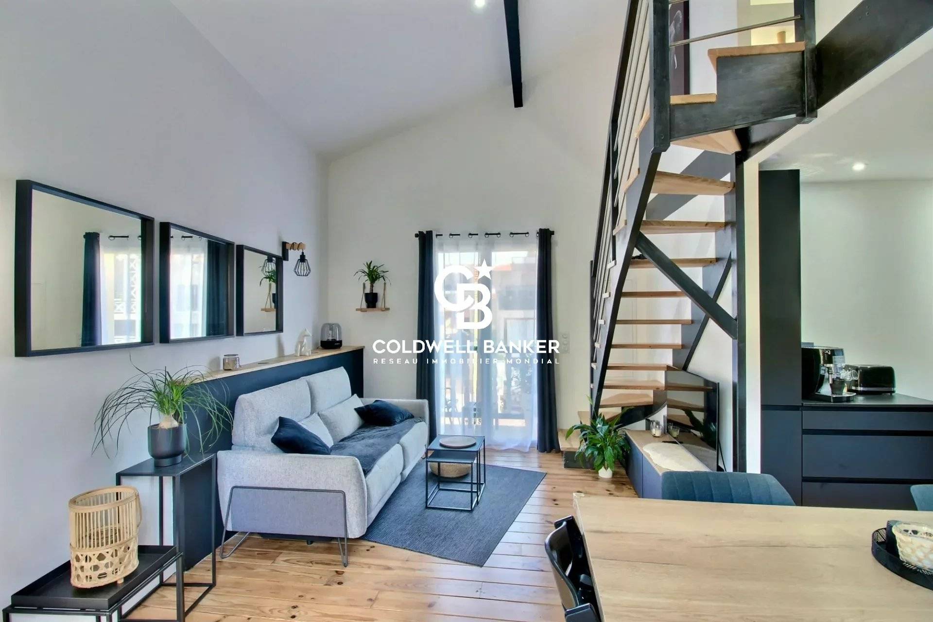 Maison à vendre à Arcachon – rénovée avec terrasse plein sud et possibilité locative