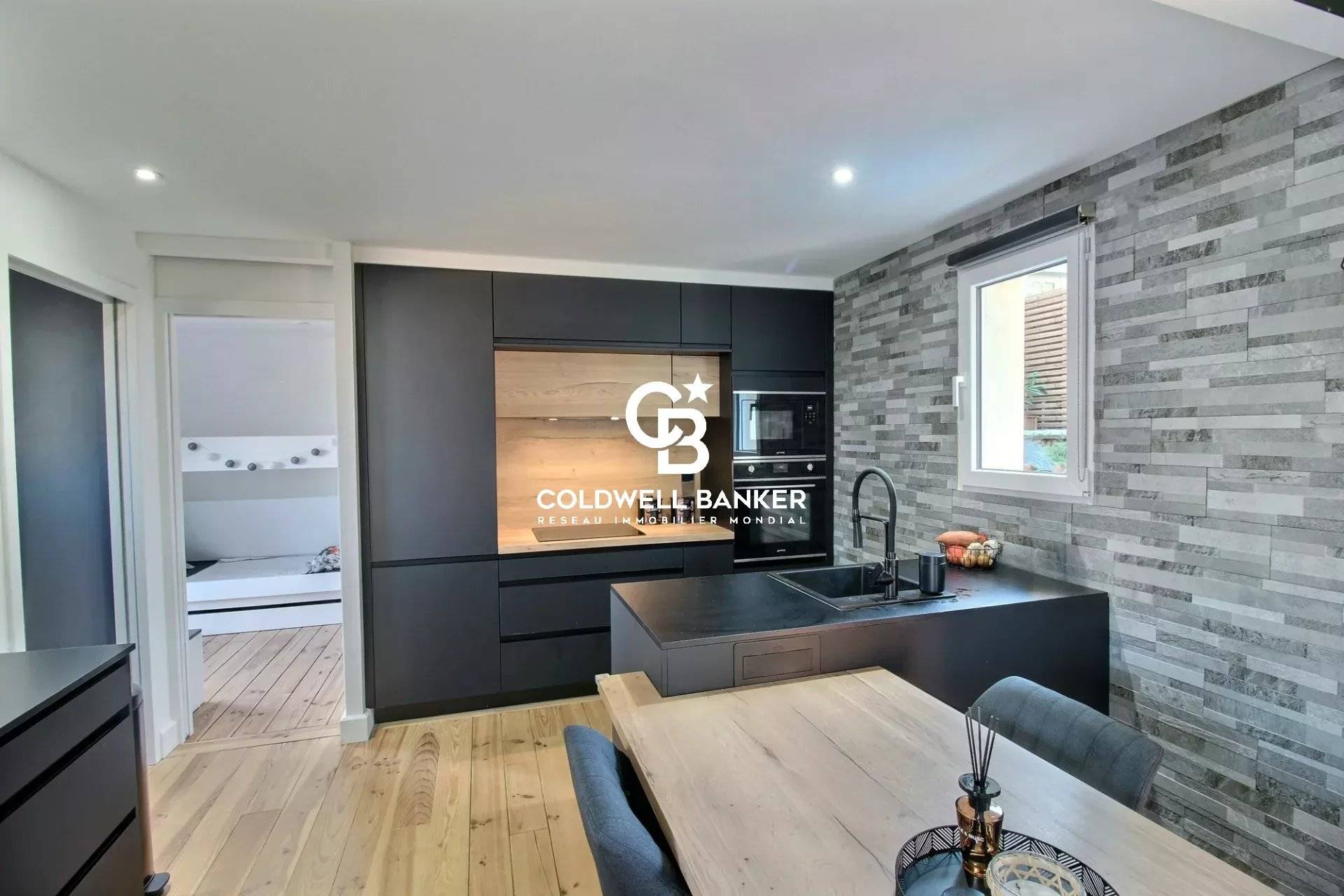 Maison à vendre à Arcachon – rénovée avec terrasse plein sud et possibilité locative