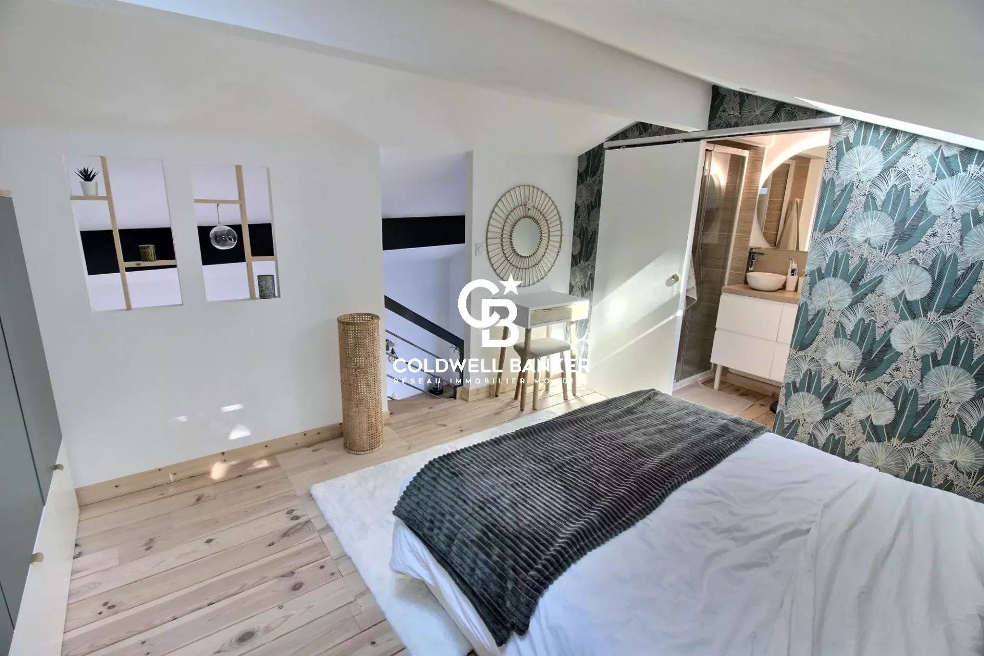 Maison à vendre à Arcachon – rénovée avec terrasse plein sud et possibilité locative