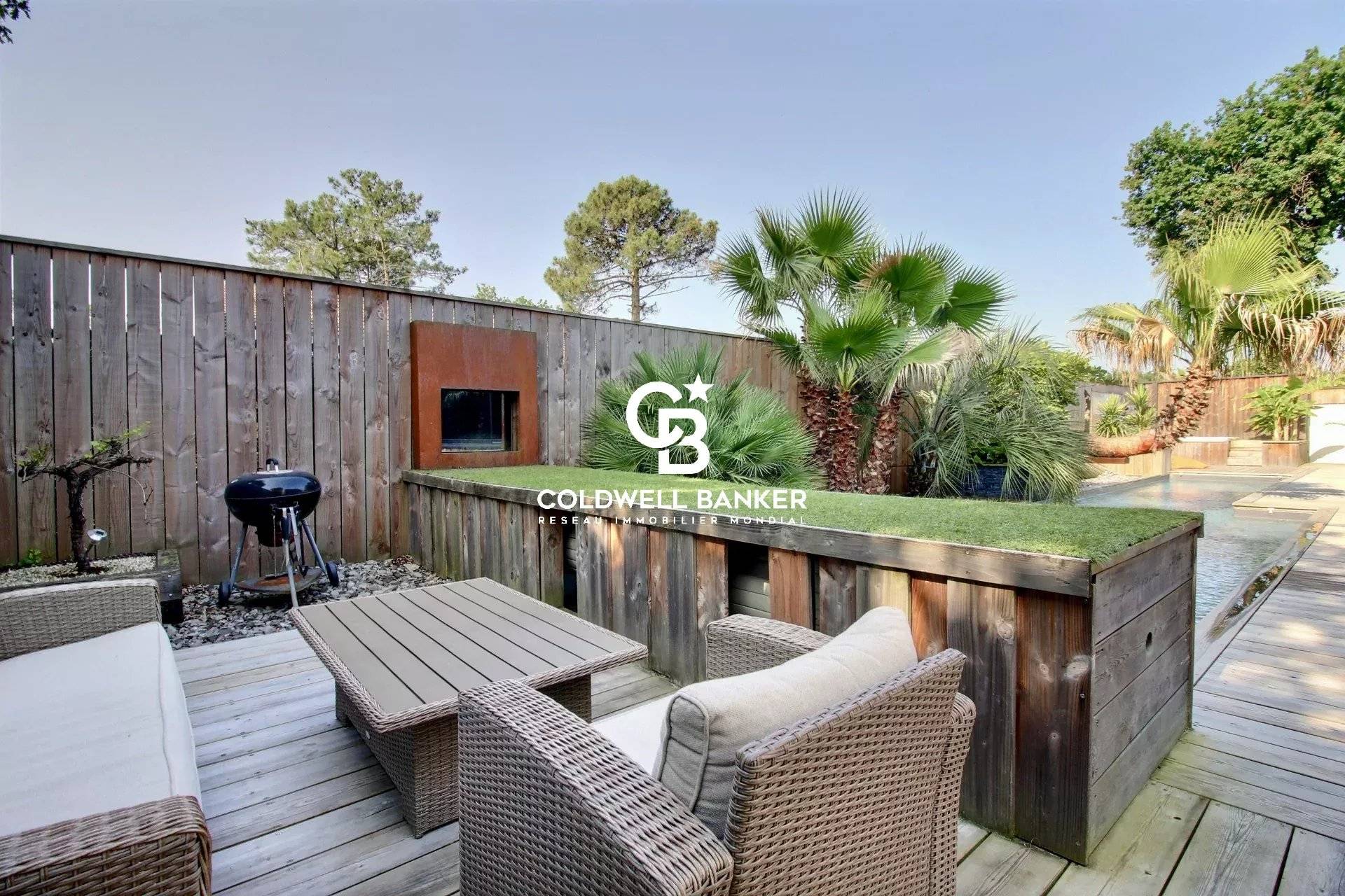 Maison à vendre à Gujan-Mestras - ossature bois, 5 chambres, prestations haut de gamme