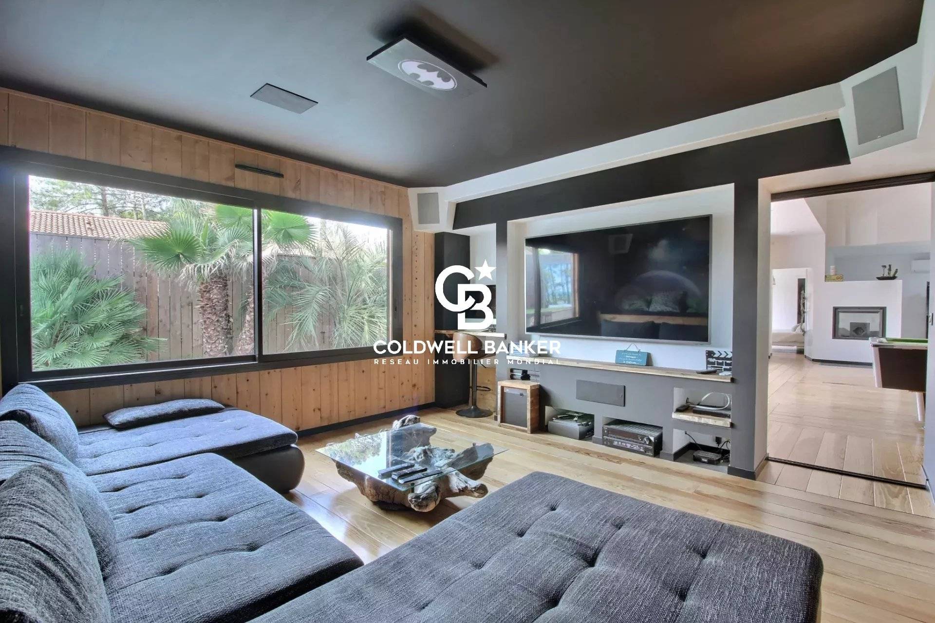 Maison à vendre à Gujan-Mestras - ossature bois, 5 chambres, prestations haut de gamme