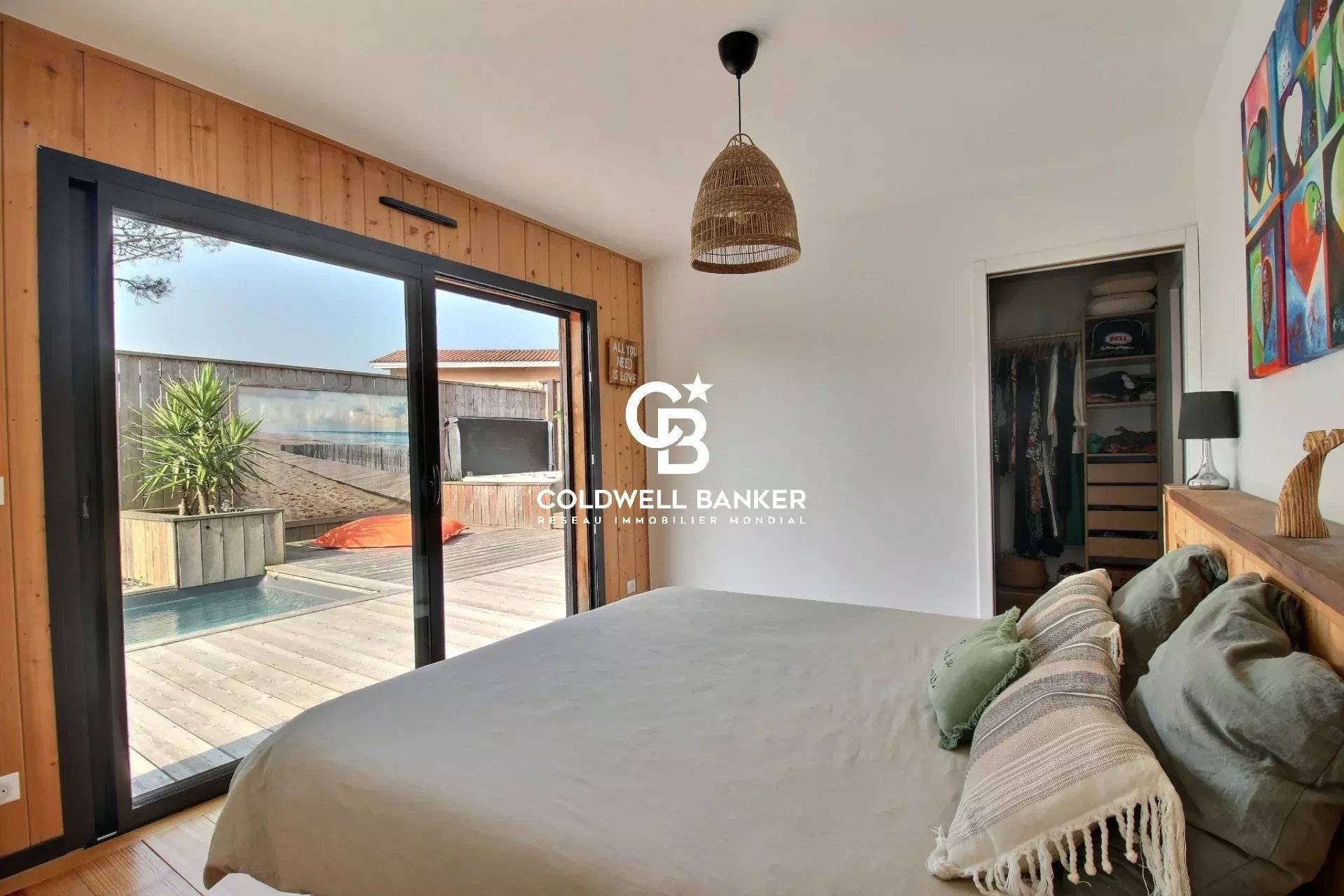 Maison à vendre à Gujan-Mestras - ossature bois, 5 chambres, prestations haut de gamme