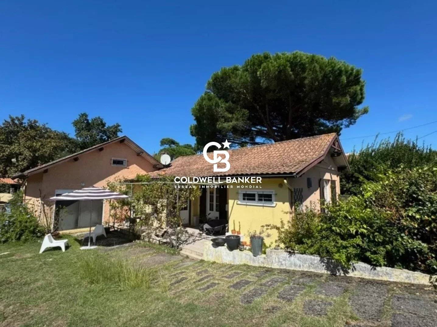Maison à vendre à Arcachon – projet d’architecte avec permis accepté, proche plage Pereire
