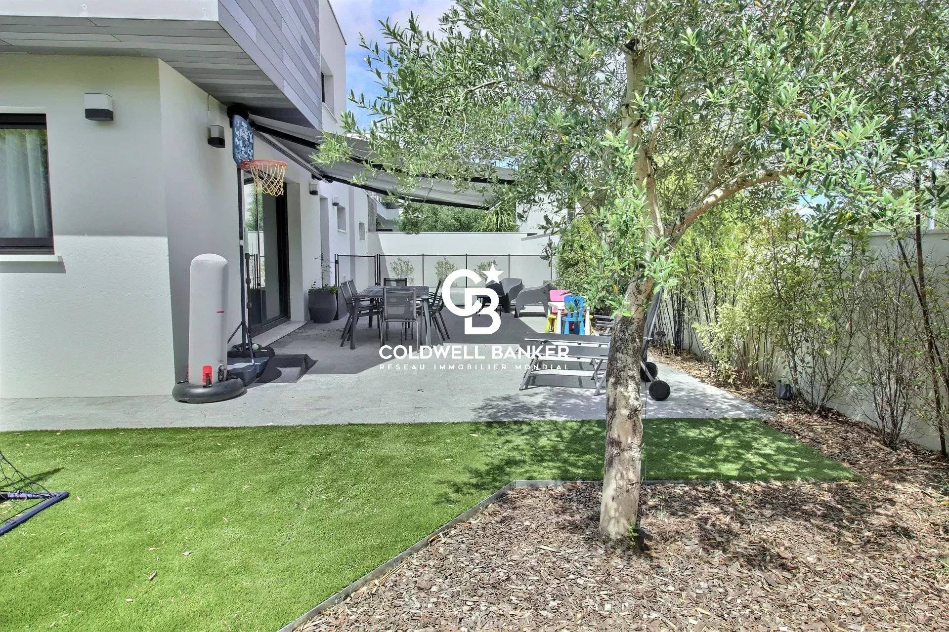 Maison à vendre à Bruges Centre - contemporaine 4 chambres avec piscine et garage