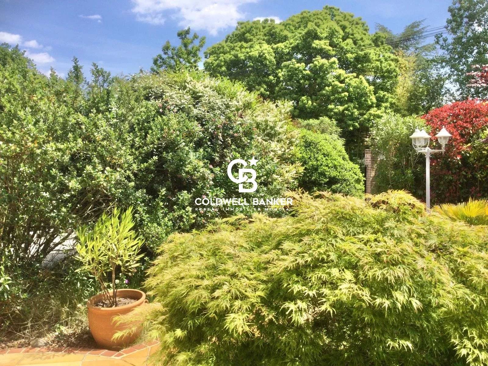 Maison à vendre Biscarrosse-Bourg - spacieuse, de plain-pied avec véranda et 4 chambres