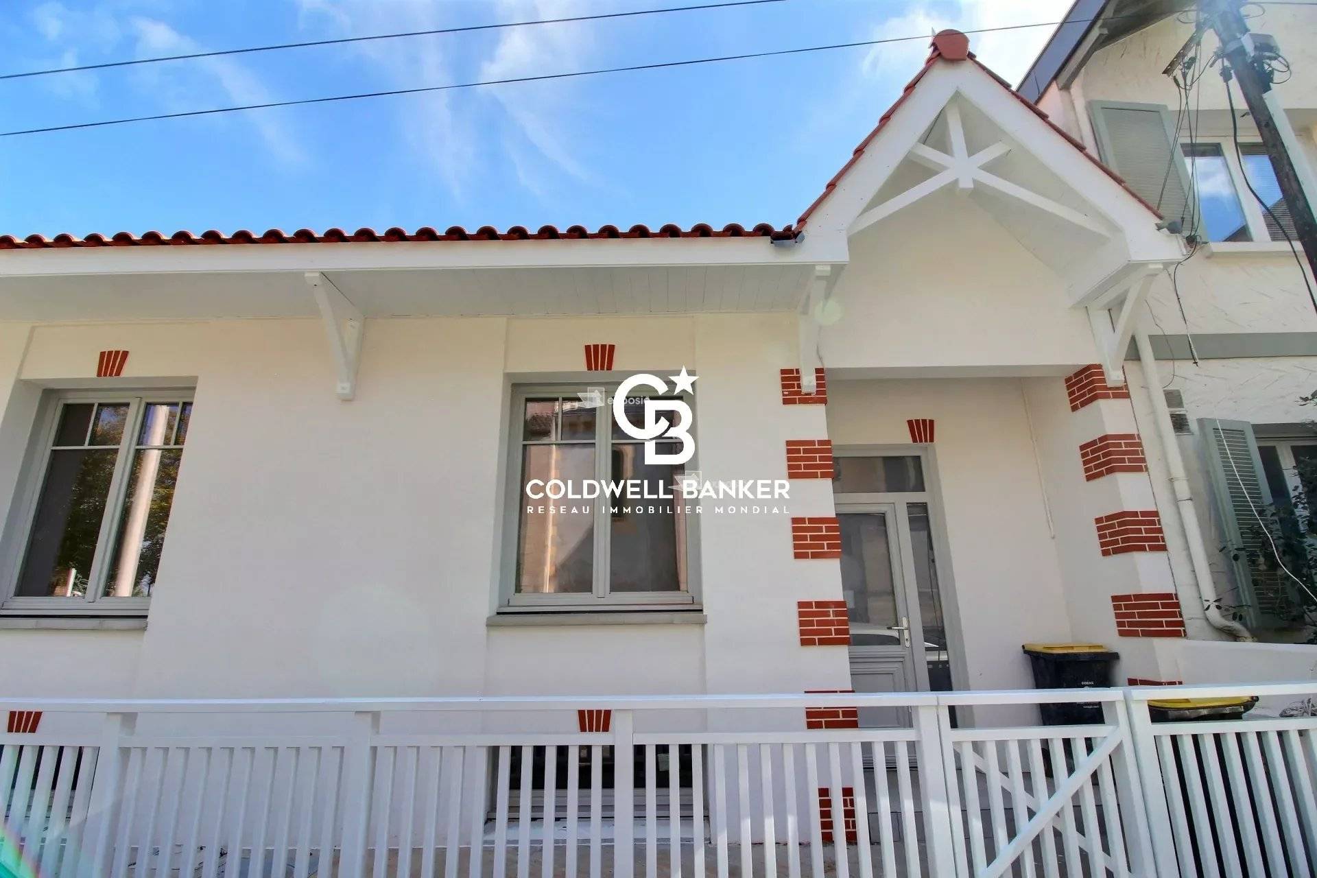 Appartement rénové avec balcon, proche du port et de la plage Arcachon