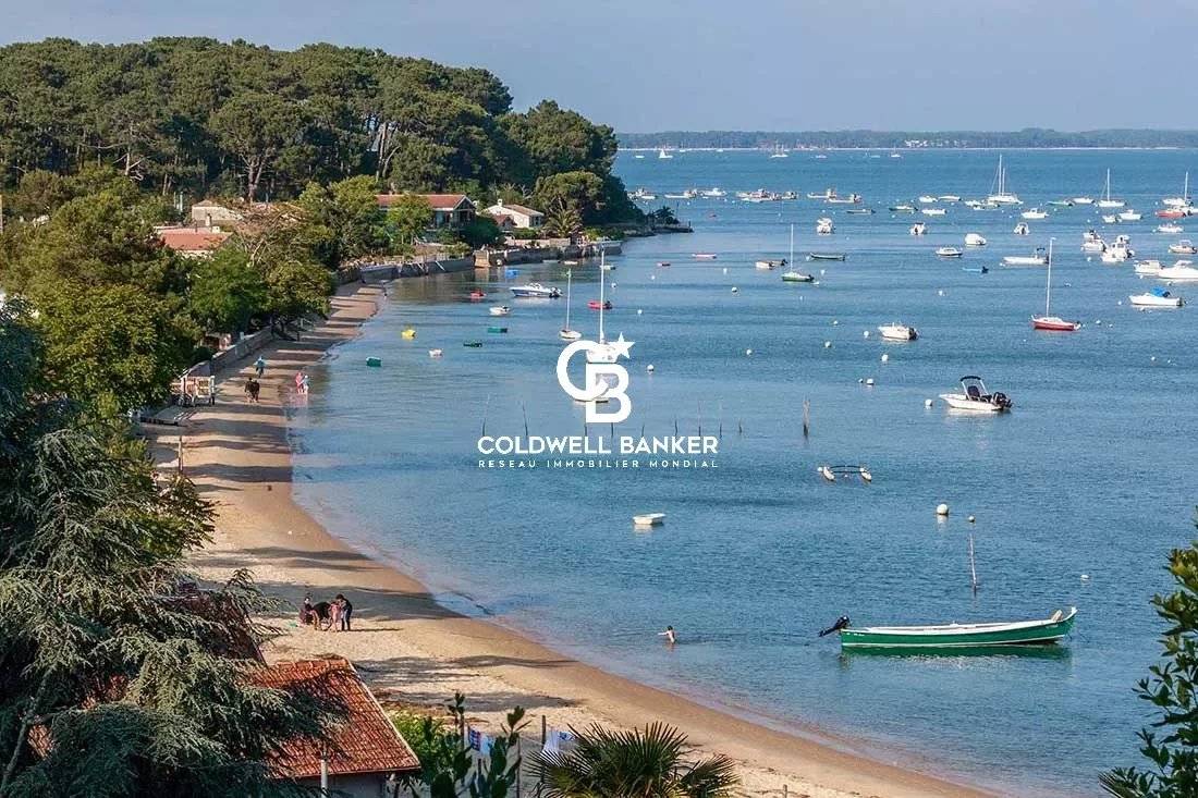 Terrain avec fort potentiel à 80 mètres du Bassin d'Arcachon - Claouey 