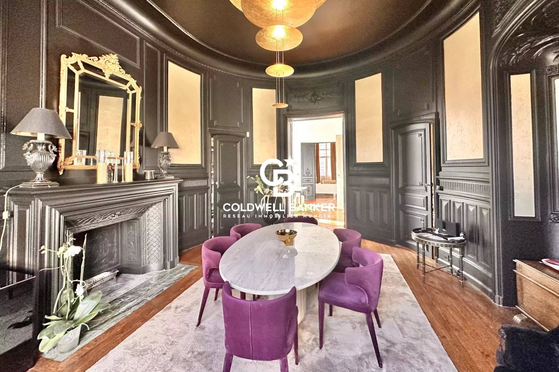 Hôtel particulier et familial Bordeaux - Jardin Public : rénovation élégante et de grande qualité