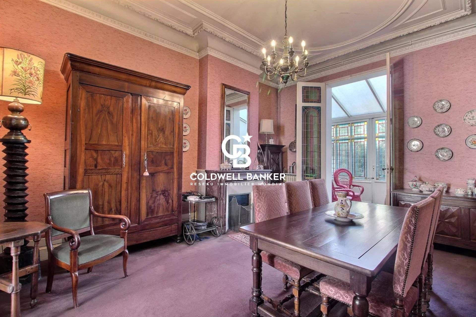 Maison bourgeoise à vendre Bordeaux Croix Blanche – 5 chambres, jardin, cachet ancien