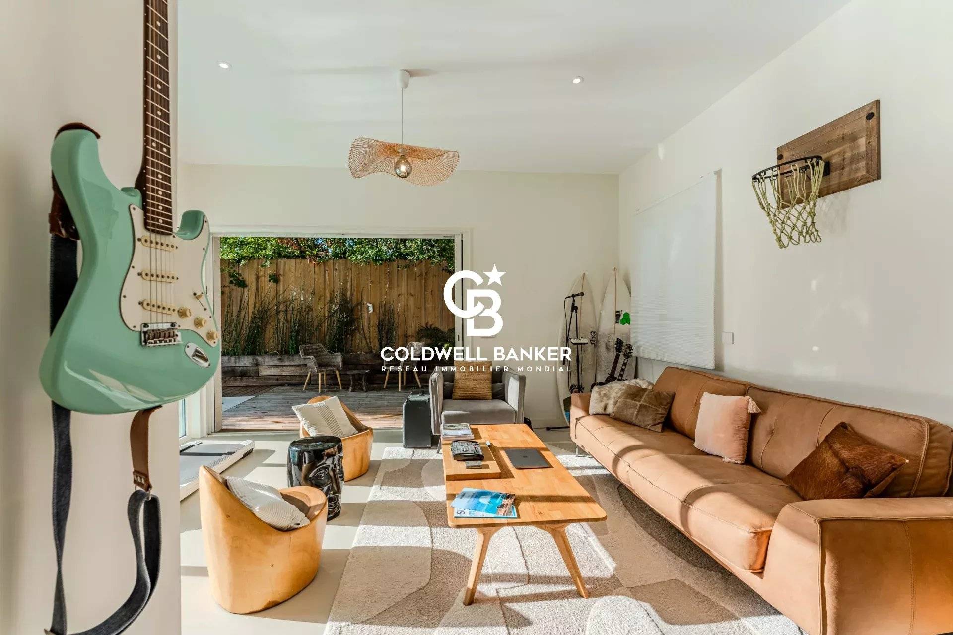 Maison à vendre à Arcachon – Maison Les Mouettes, élégance arcachonnaise proche du port