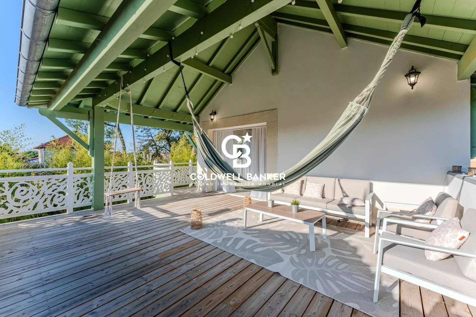 Maison à vendre à Arcachon – Maison Les Mouettes, élégance arcachonnaise proche du port